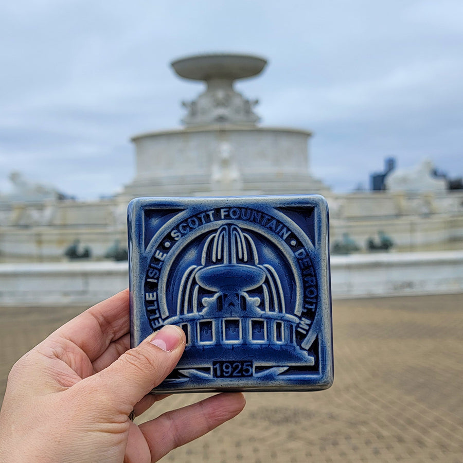 Belle Isle Fountain Tile