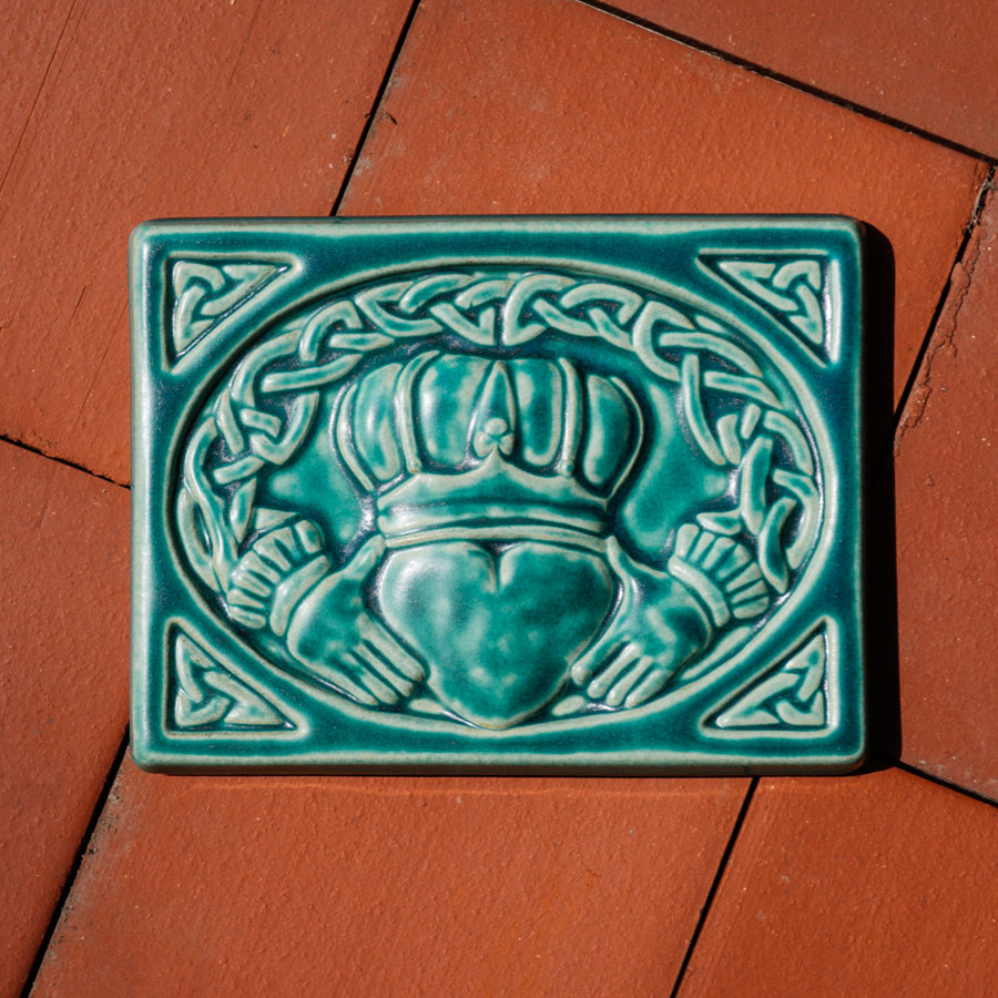 Claddagh Tile