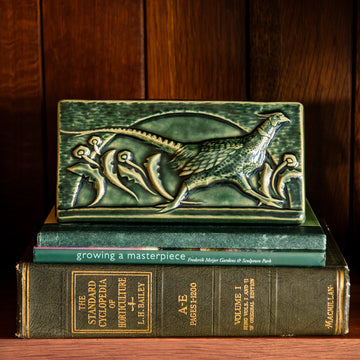 This tile features the glossy deep green Kale glaze.