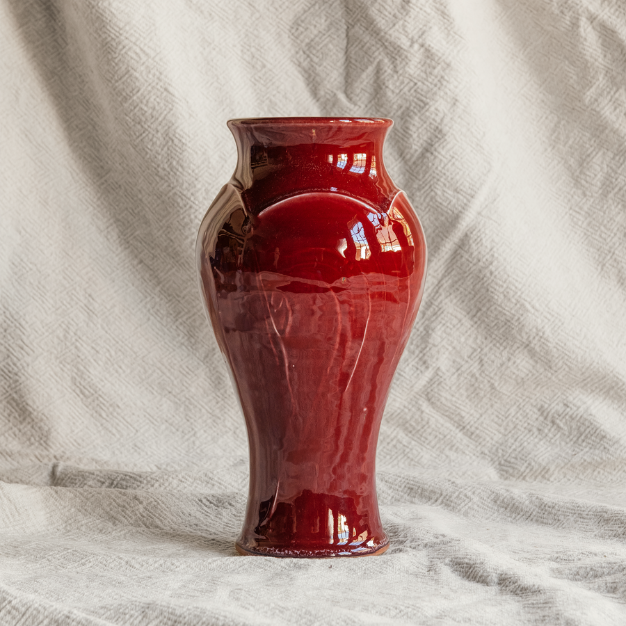 Large Classic Vase | Winterberry