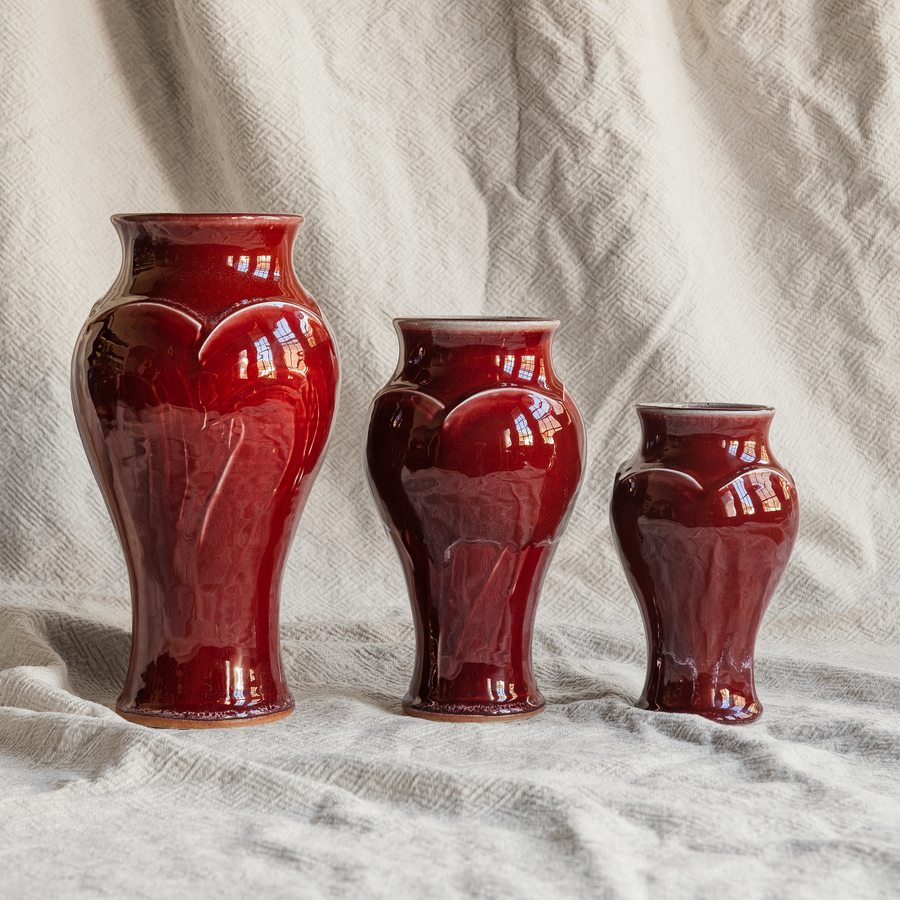 Small Classic Vase | Winterberry