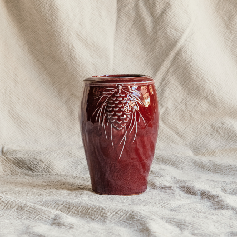 Pinecone Vase | Winterberry