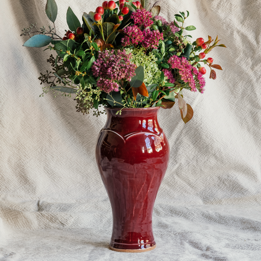 Large Classic Vase | Winterberry