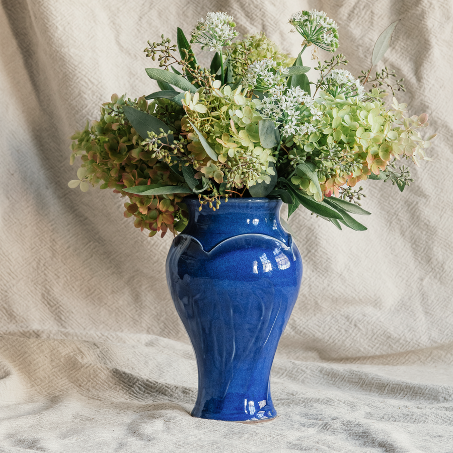 Medium Classic Vase