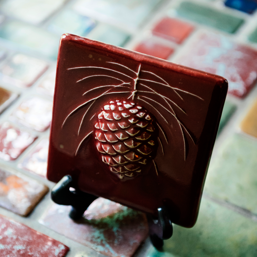 6x6 Pinecone Tile | Winterberry