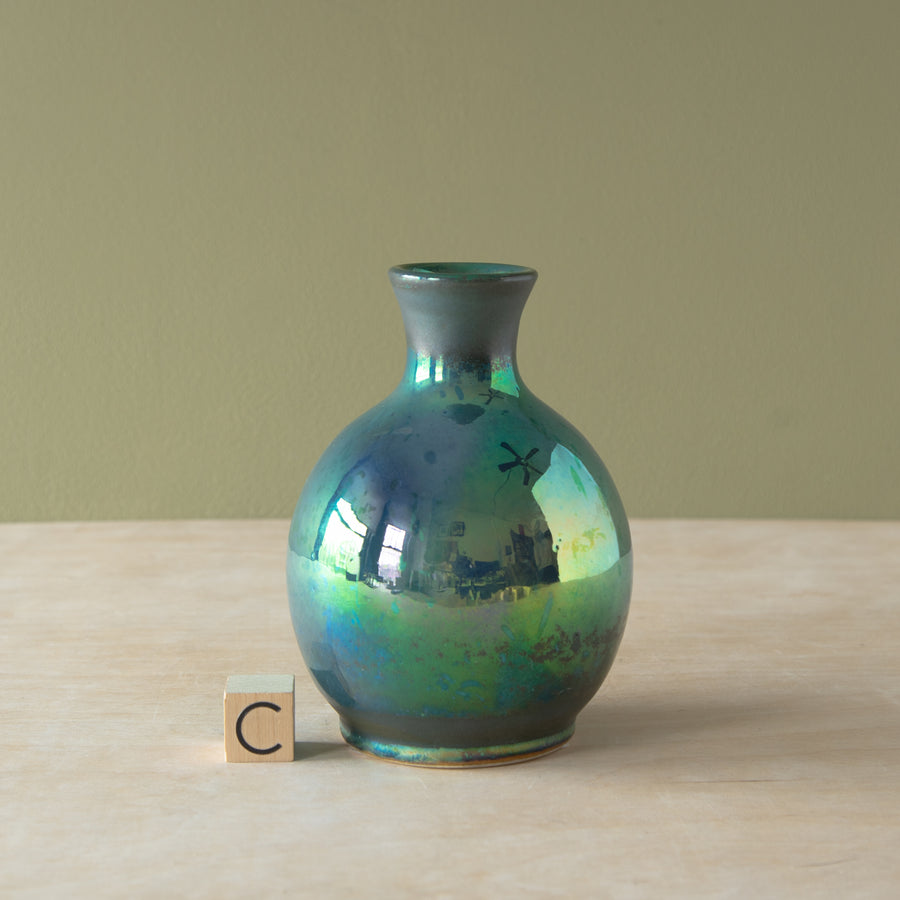 Classic Bud Vase | Matte Green Iridescent