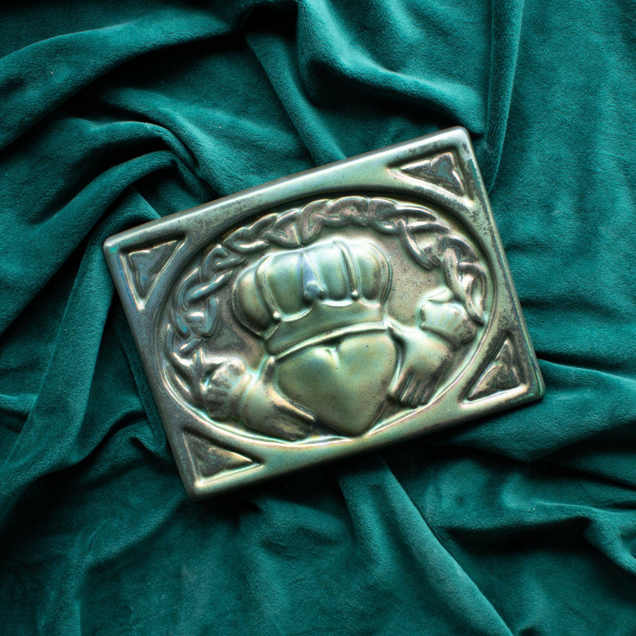 Claddagh Tile | Iridescent