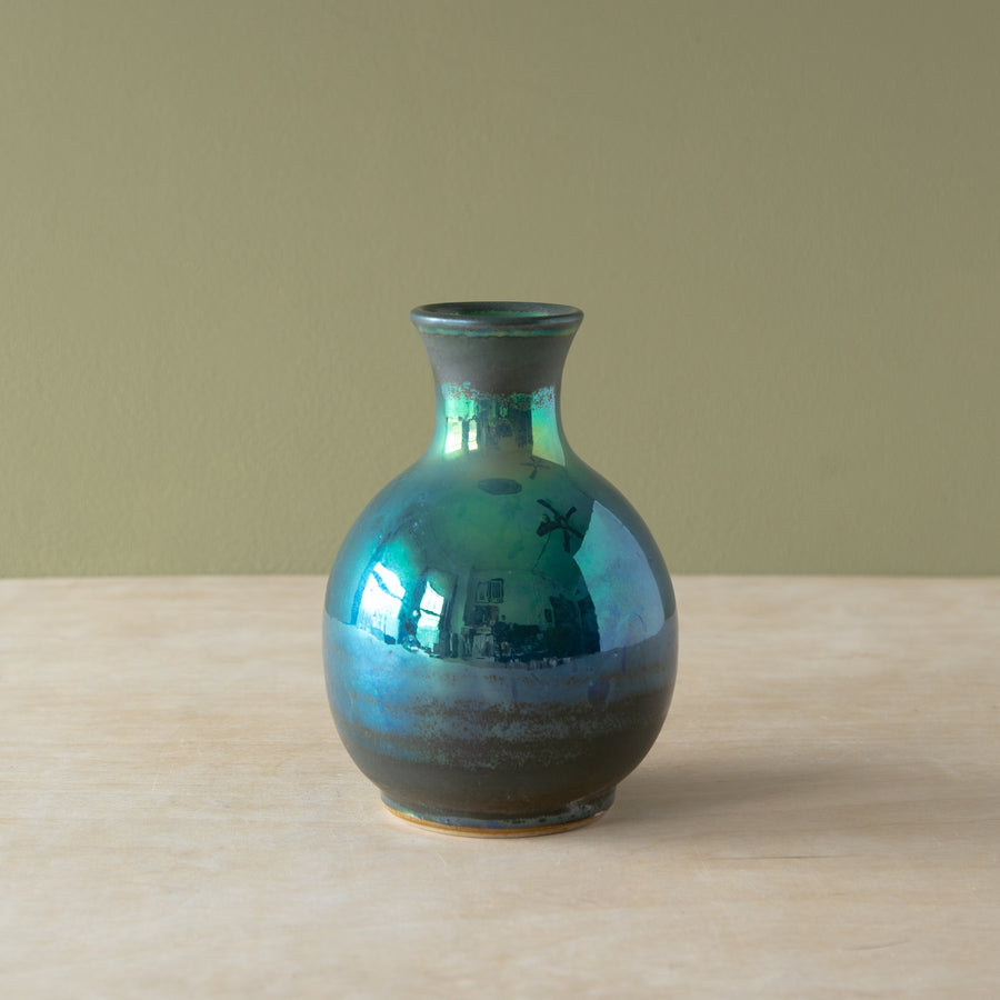 Classic Bud Vase | Matte Green Iridescent