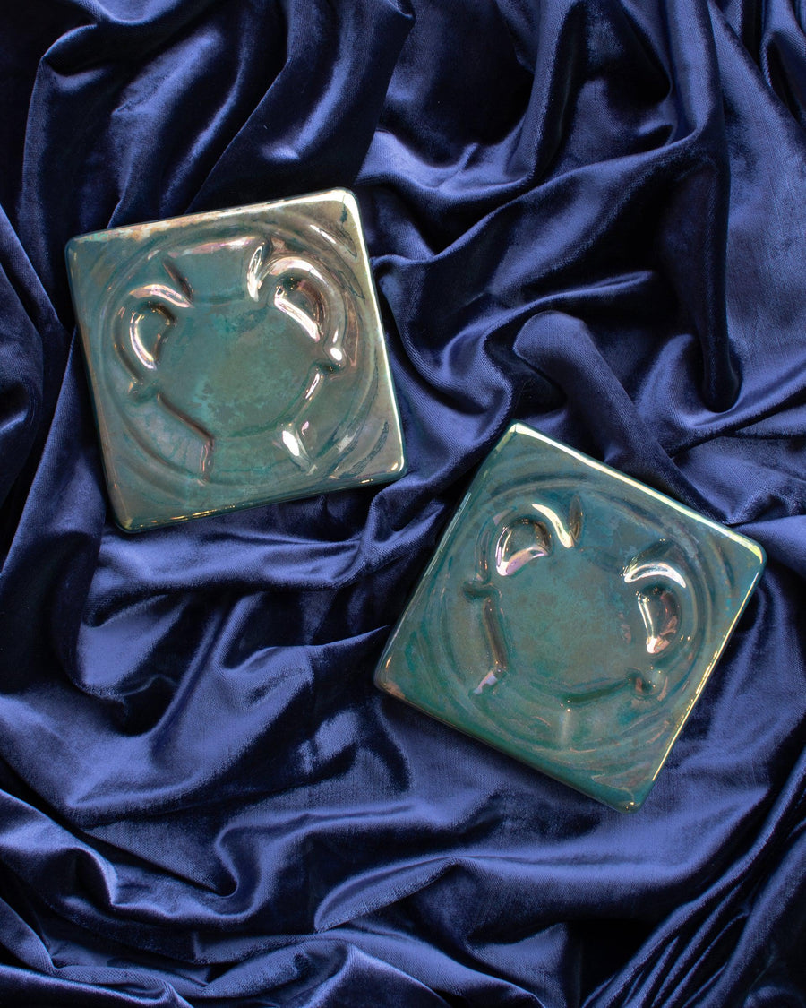 Limited Edition Vase Tile | Matte Green Iridescent